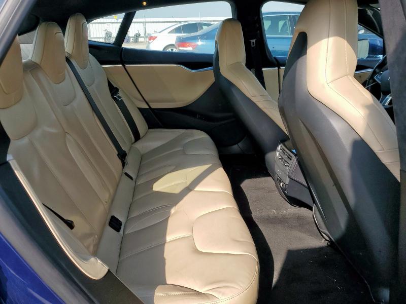 2016 TESLA MODEL S 5YJSA1E22GF158017