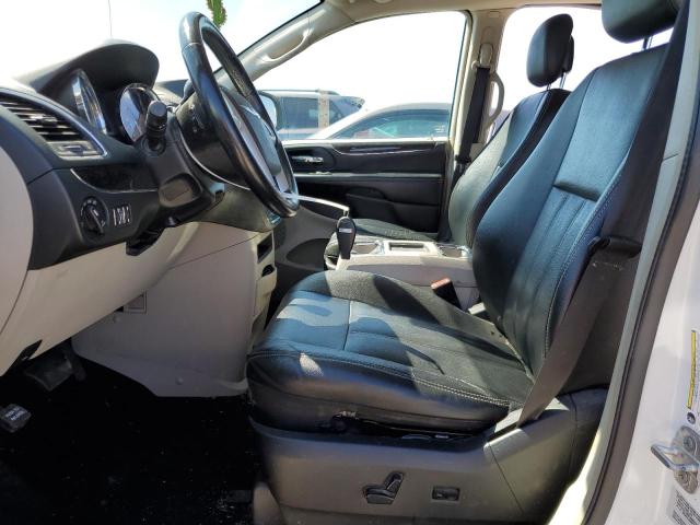 2015 CHRYSLER TOWN & COU - 2C4RC1BGXFR589555