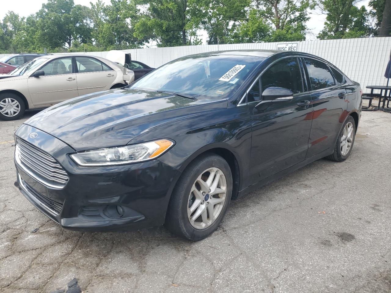 FORD FUSION SE