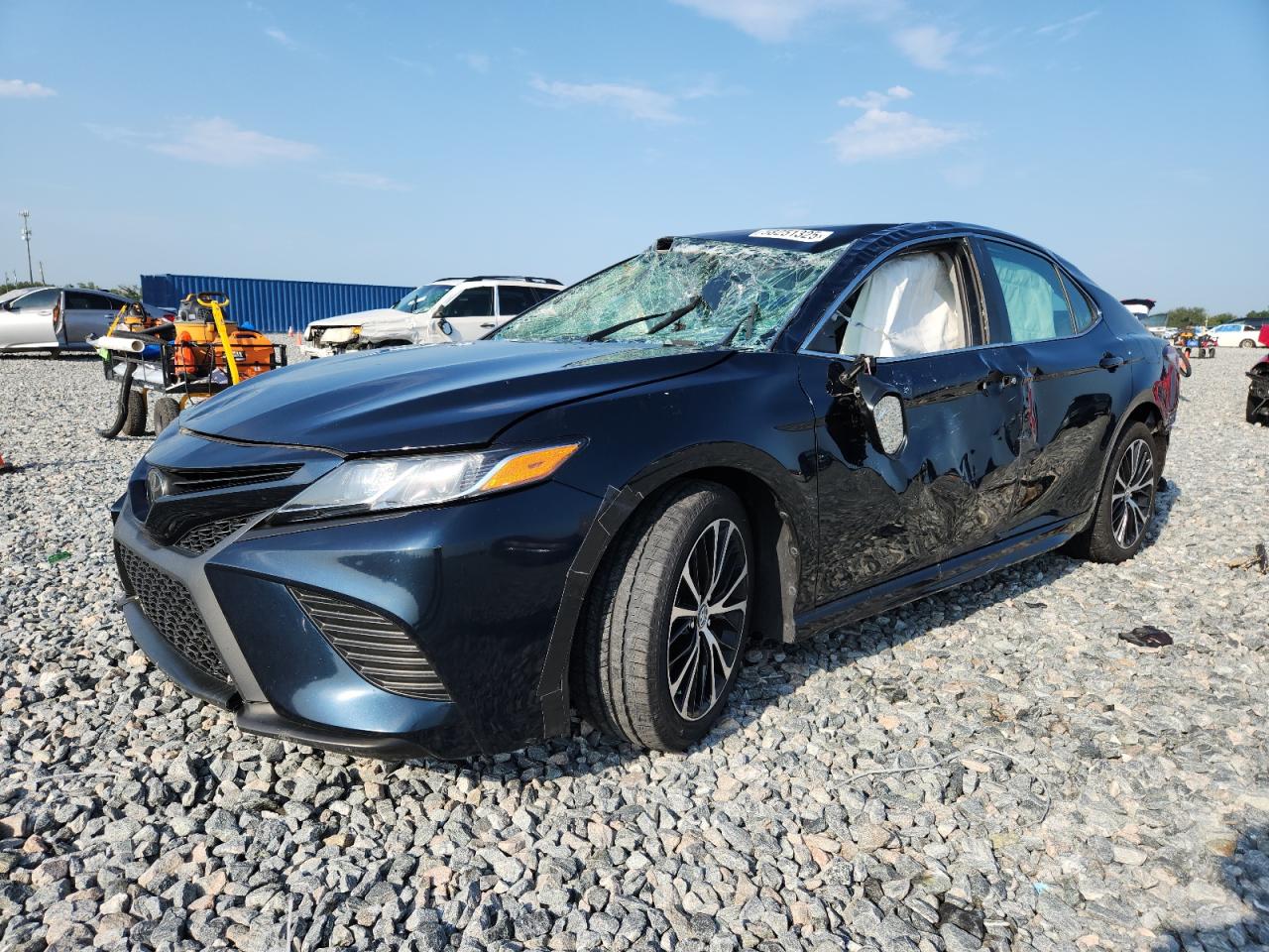 TOYOTA CAMRY SE
