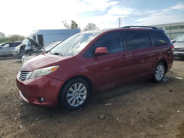 TOYOTA SIENNA XLE