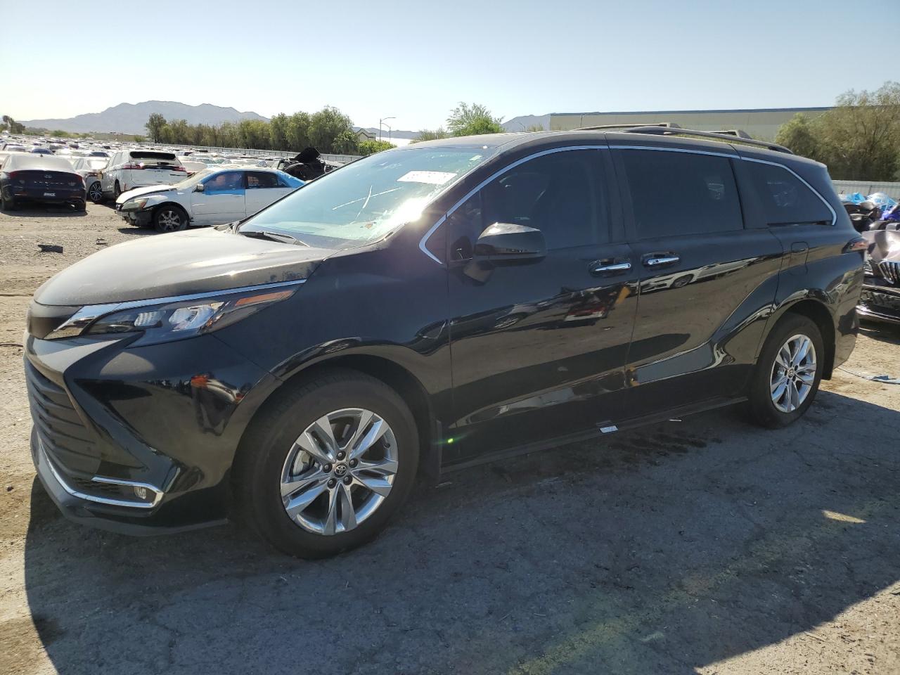 TOYOTA SIENNA XLE