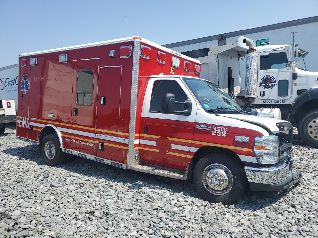 FORD ECONOLINE E450 SUPER DUTY CUTAWAY VAN