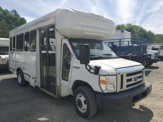 FORD ECONOLINE 2017 white cutaway gas 1FDFE4FS0HDC58501 photo #1