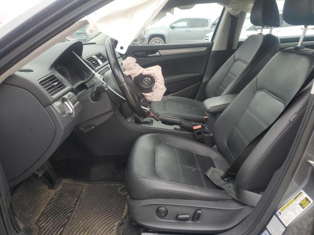 2015 VOLKSWAGEN PASSAT S - 1VWAT7A30FC117692
