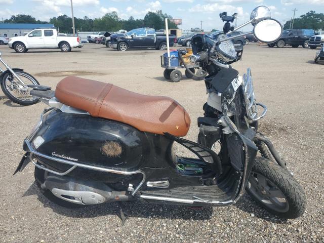 VESPA GRANTURISM