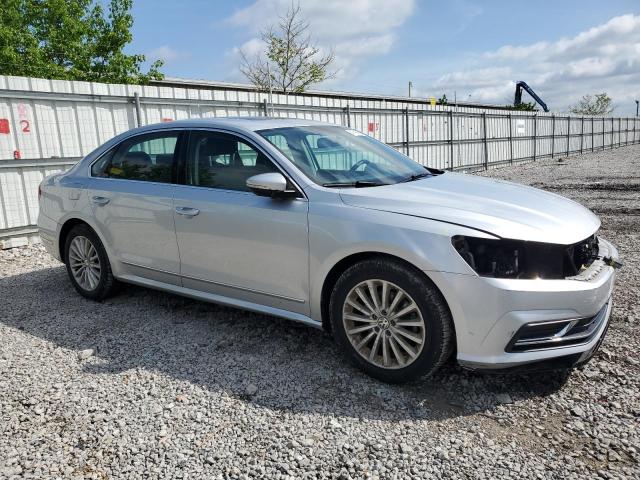 2017 VOLKSWAGEN PASSAT SE - 1VWBT7A3XHC062126