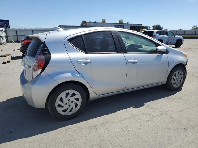 2016 TOYOTA PRIUS C JTDKDTB38G1136581