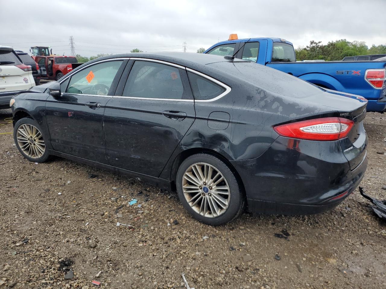 FORD FUSION SE