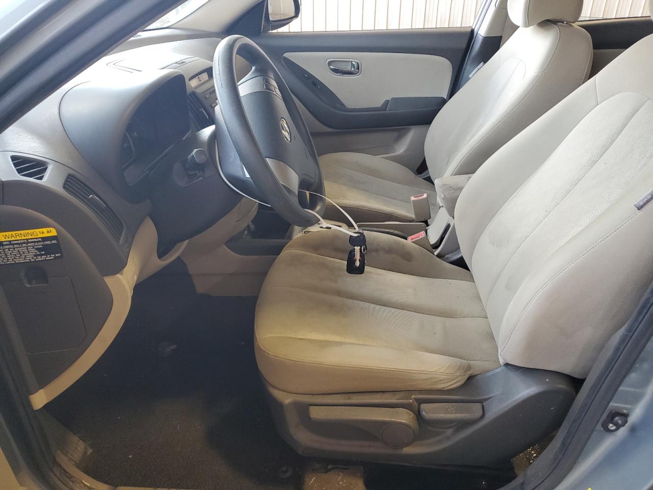 HYUNDAI ELANTRA BLUE