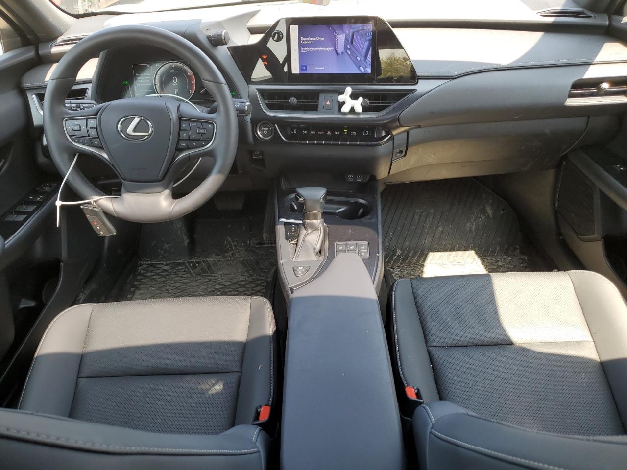LEXUS UX 250H BASE