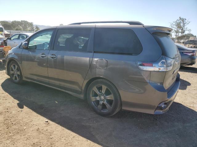 Vin: 5tdxz3dc5hs766941, lot: 56222045, toyota sienna se 20172