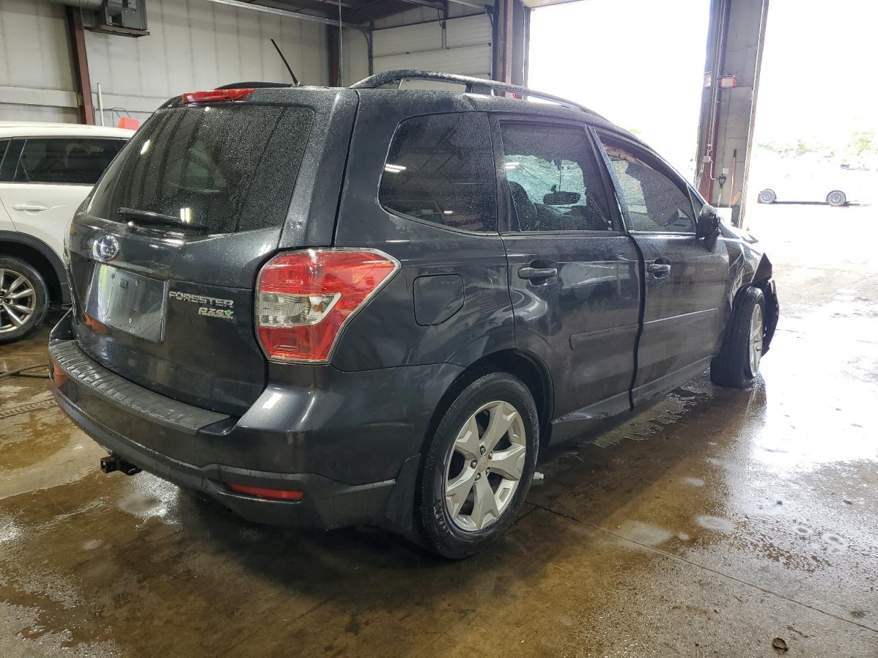 Subaru Forester 2 2015