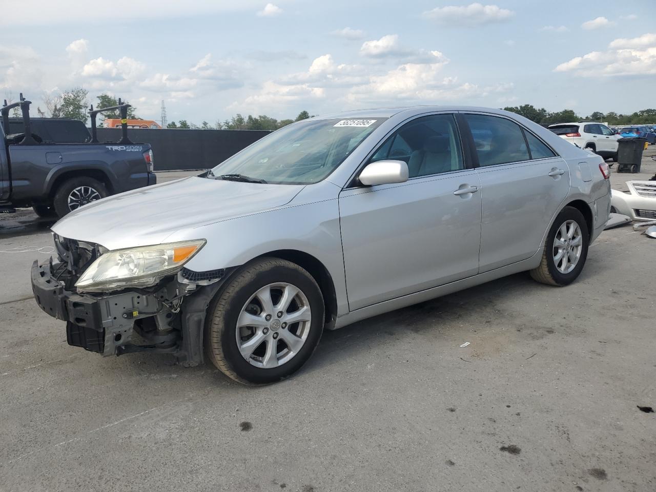 TOYOTA CAMRY BASE