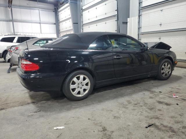 MERCEDES-BENZ CLK 320 2002 black  gas WDBLK65G72T110530 photo #4