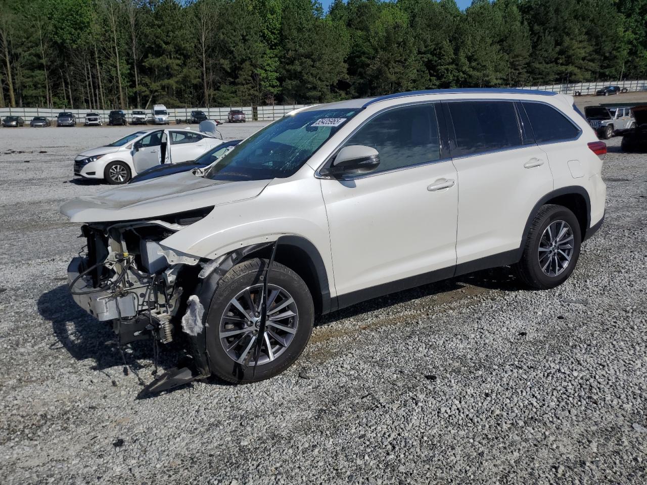 TOYOTA HIGHLANDER SE