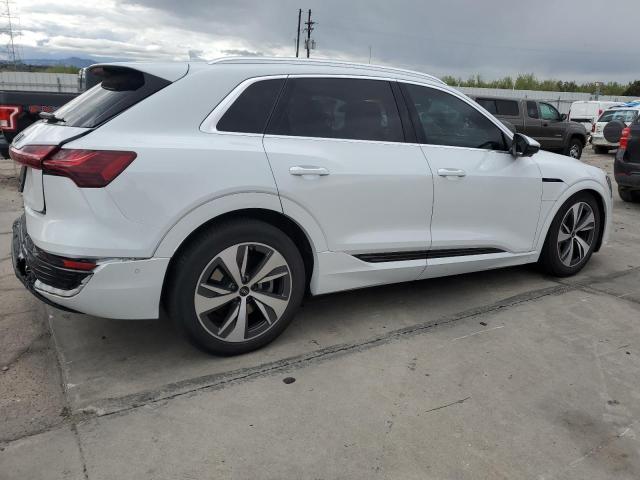 Vin: wa15aage0rb007827, lot: 55612815, audi q8 e-tron premium plus 20243