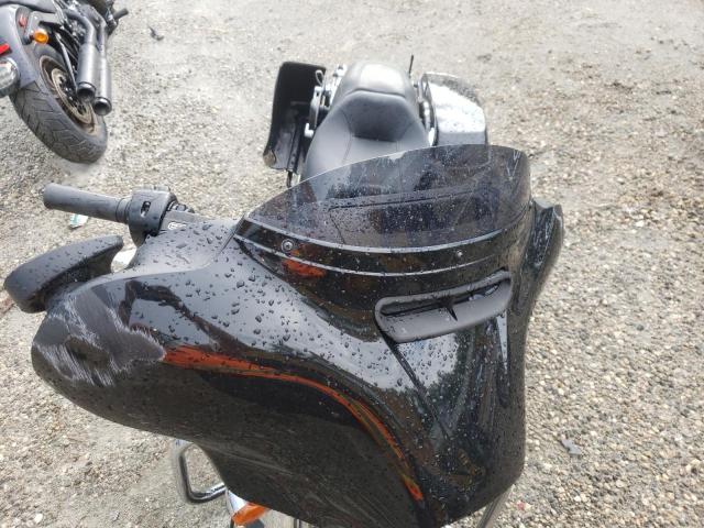 2019 HARLEY-DAVIDSON FLHX 1HD1KBC12KB645740