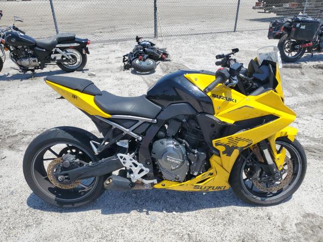 SUZUKI GSX800 F 2024 yellow  gas JS1EM13B0R7100921 photo #1