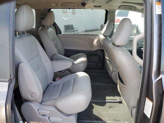 2020 TOYOTA SIENNA XLE 5TDDZ3DC2LS228595