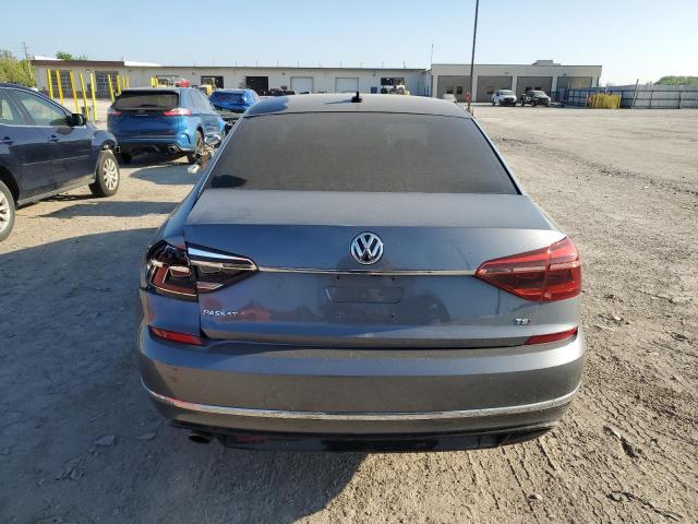 2017 VOLKSWAGEN PASSAT R-L 1VWDT7A37HC068684