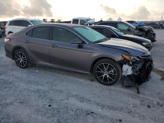 Vin: 4t1g11ak6nu667930, lot: 55314865, toyota camry se 20224