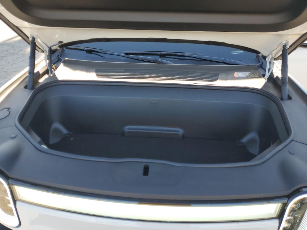 RIVIAN R1S ADVENTURE