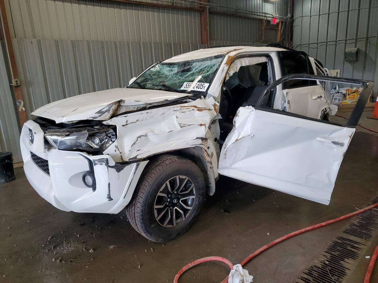 TOYOTA 4RUNNER SR5/SR5 PREMIUM