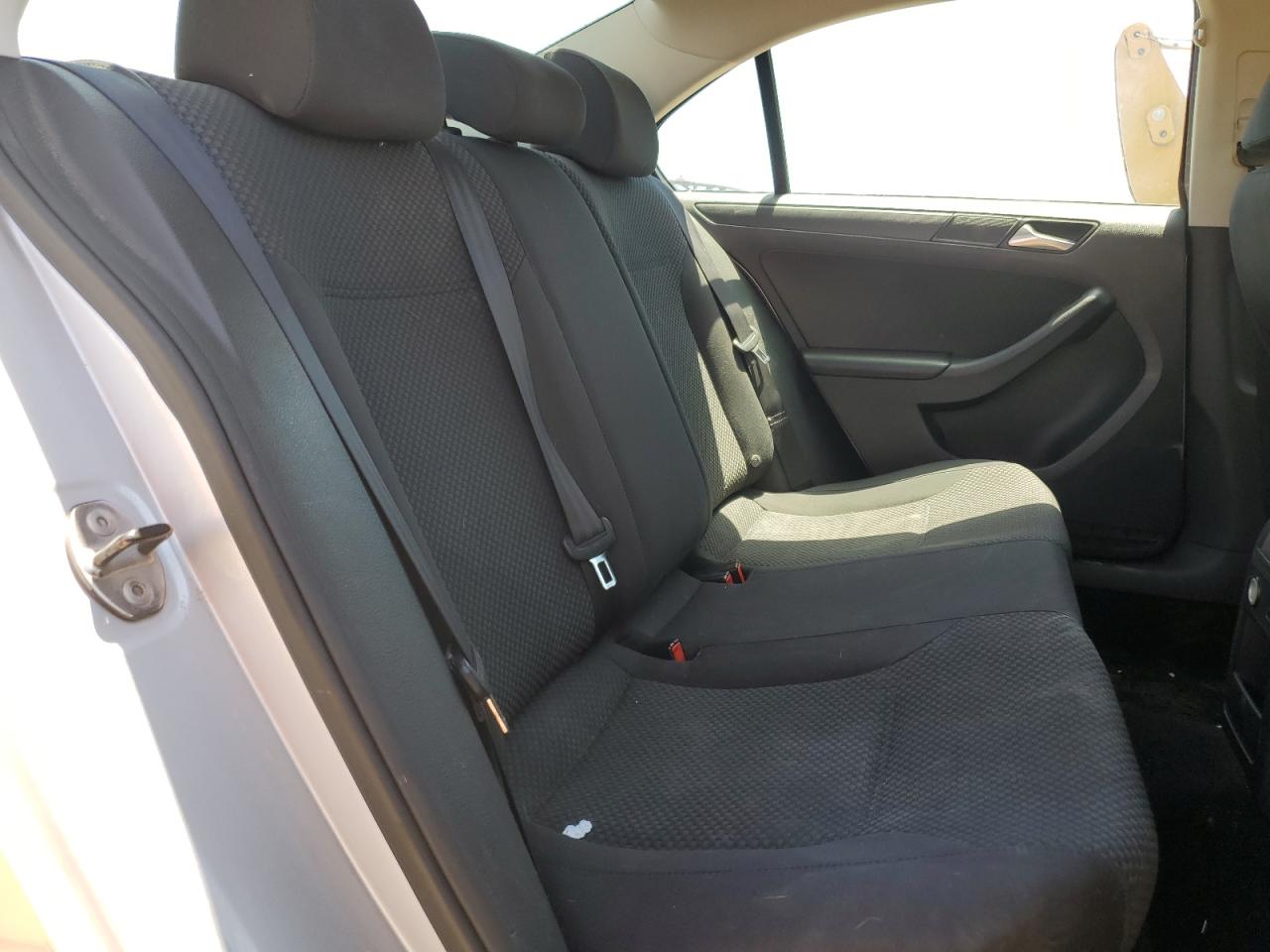 Volkswagen Jetta base 2014