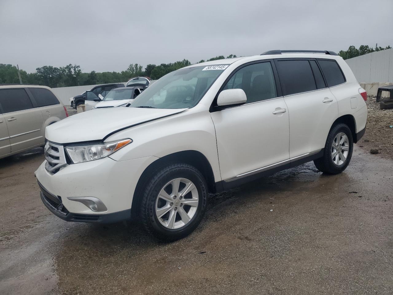 TOYOTA HIGHLANDER BASE