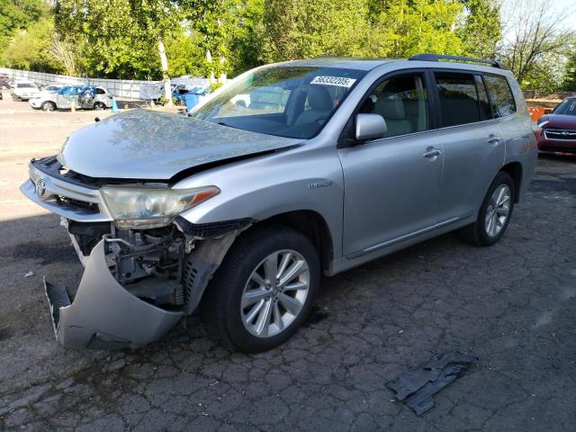 TOYOTA HIGHLANDER