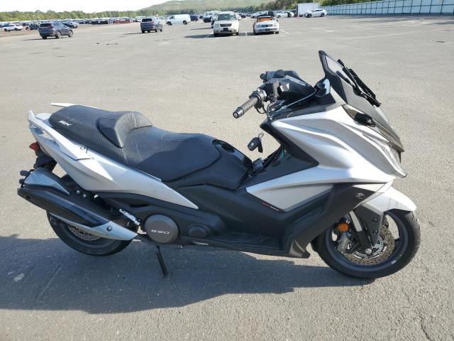 KYMCO USA INC AK 550 2023 silver  gas RFBSAT546PB610280 photo #1