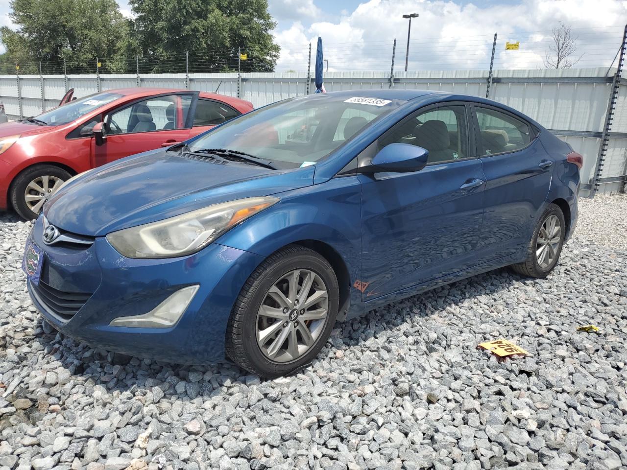 HYUNDAI ELANTRA SE