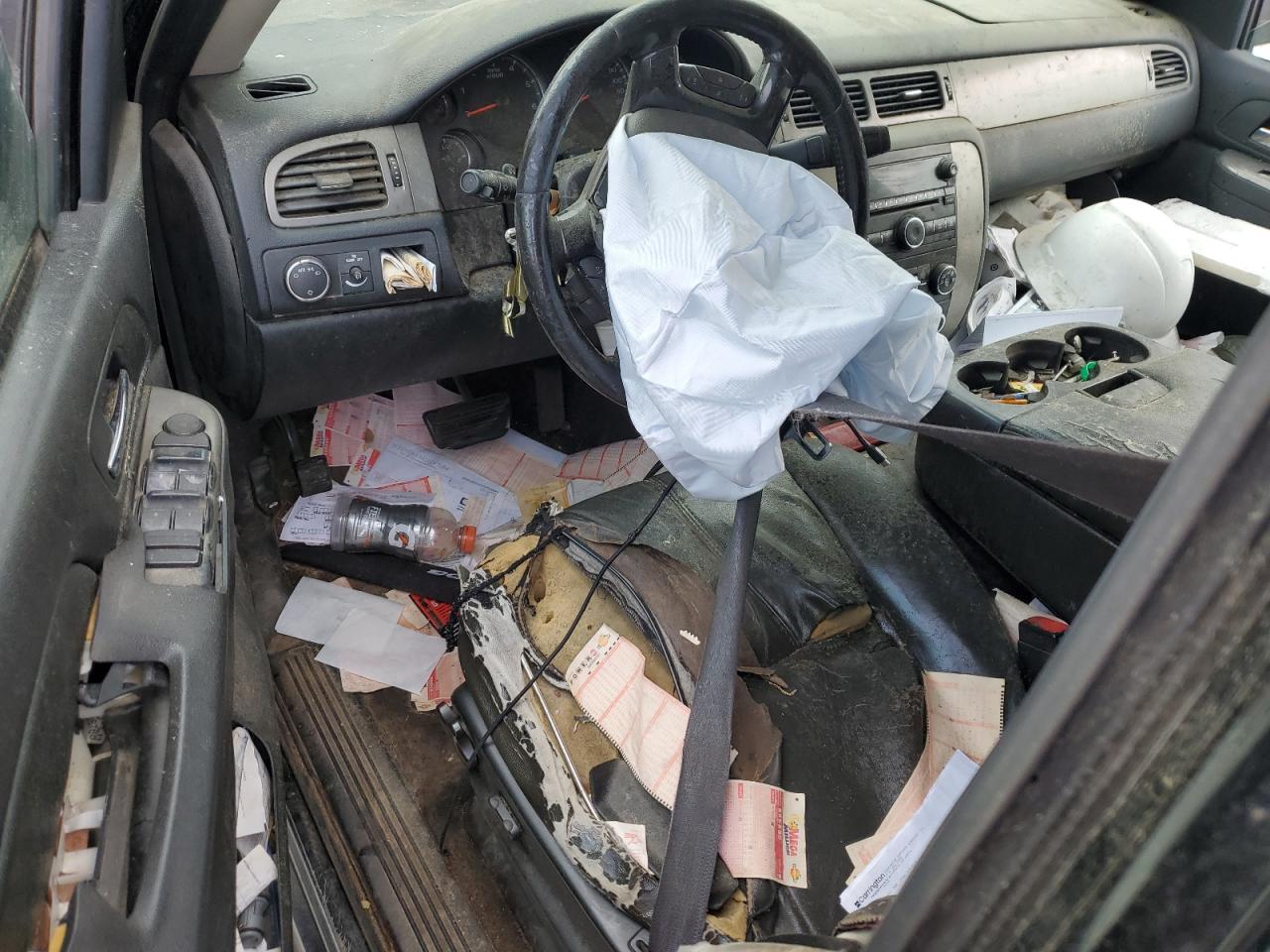 CHEVROLET TAHOE C1500 LS