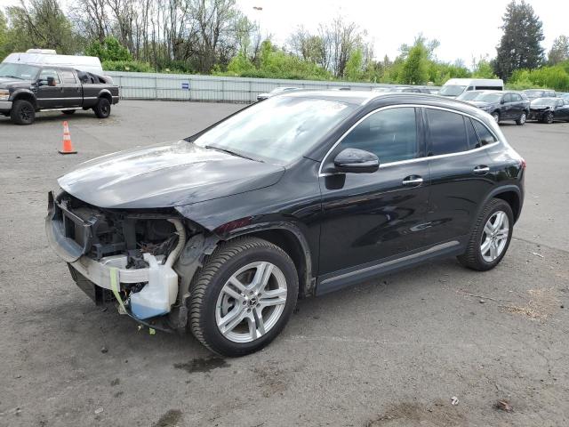 MERCEDES-BENZ GLA 250 4M