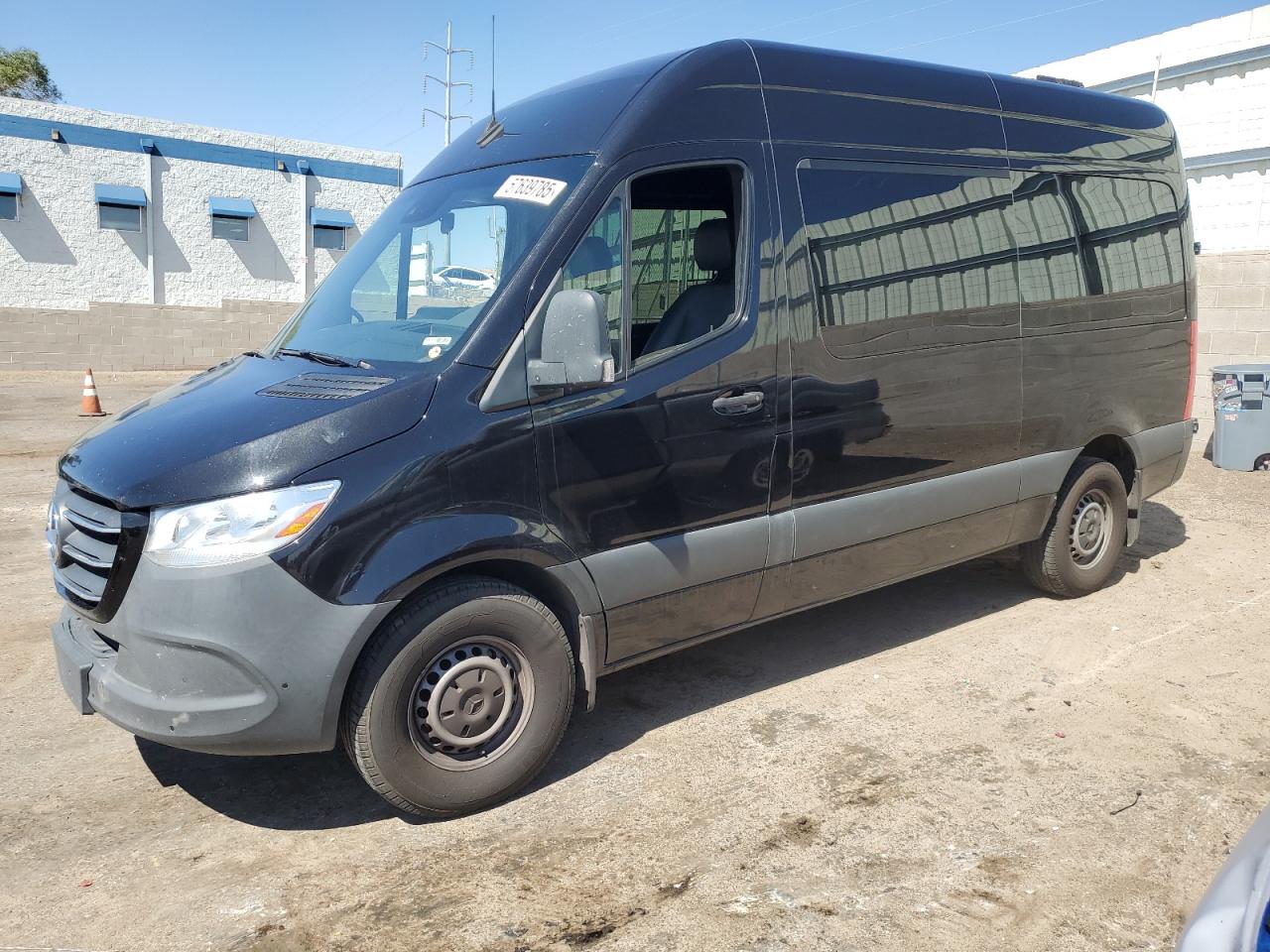 MERCEDES-BENZ SPRINTER 2500