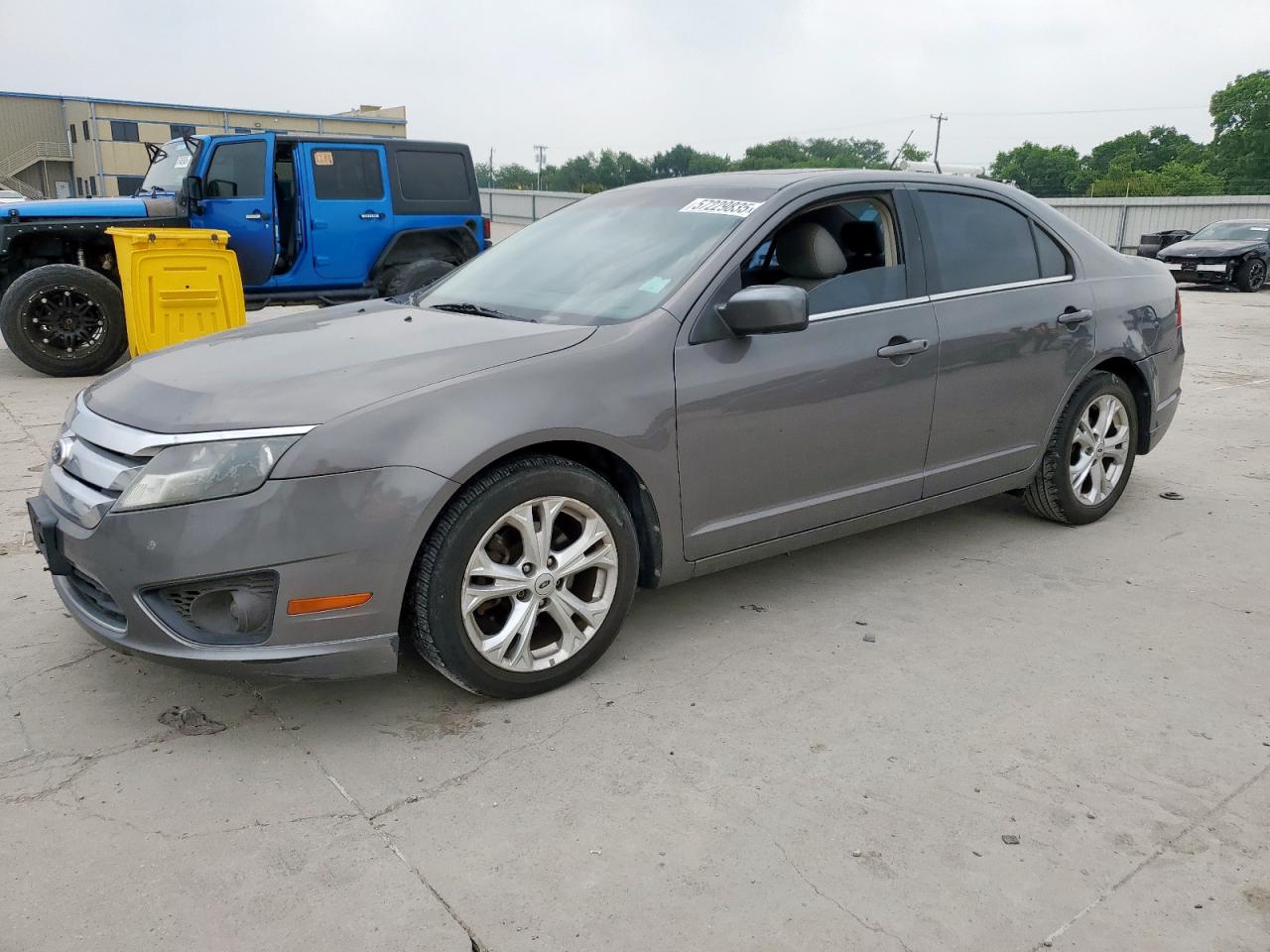 FORD FUSION SE
