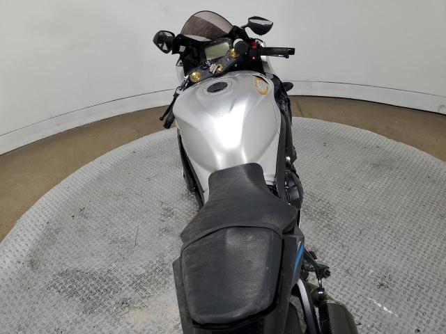 2025 SUZUKI GSX-R1000 JS1DM11B6S7100121