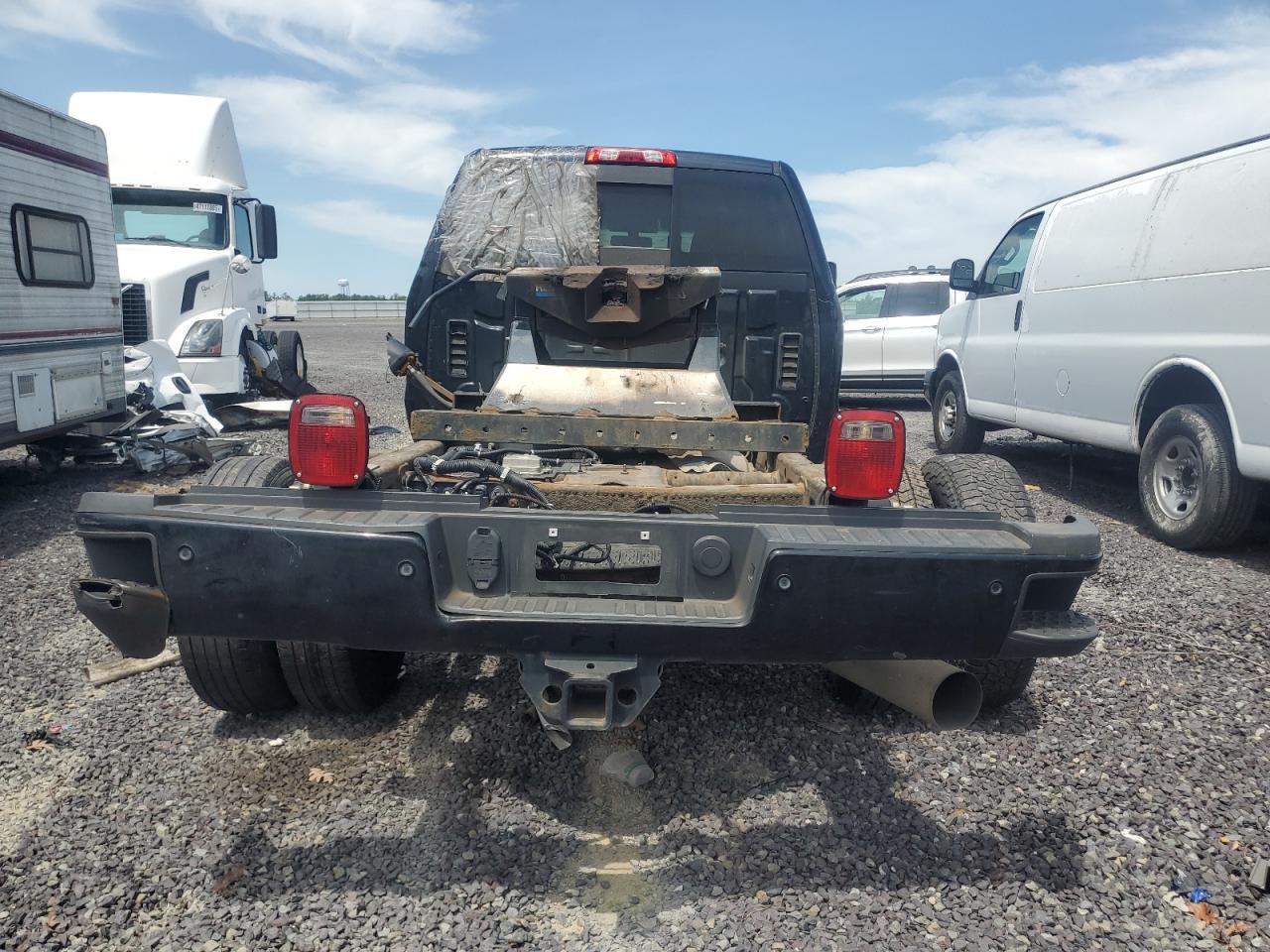 CHEVROLET SILVERADO K3500 LTZ