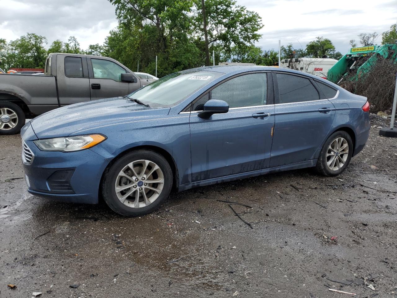 FORD FUSION SE