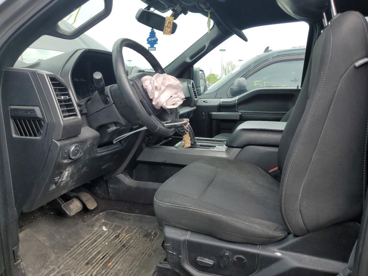 FORD F-150 SUPERCREW