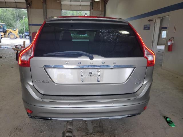 2016 VOLVO XC60 T5 PR - YV4612RK7G2821910