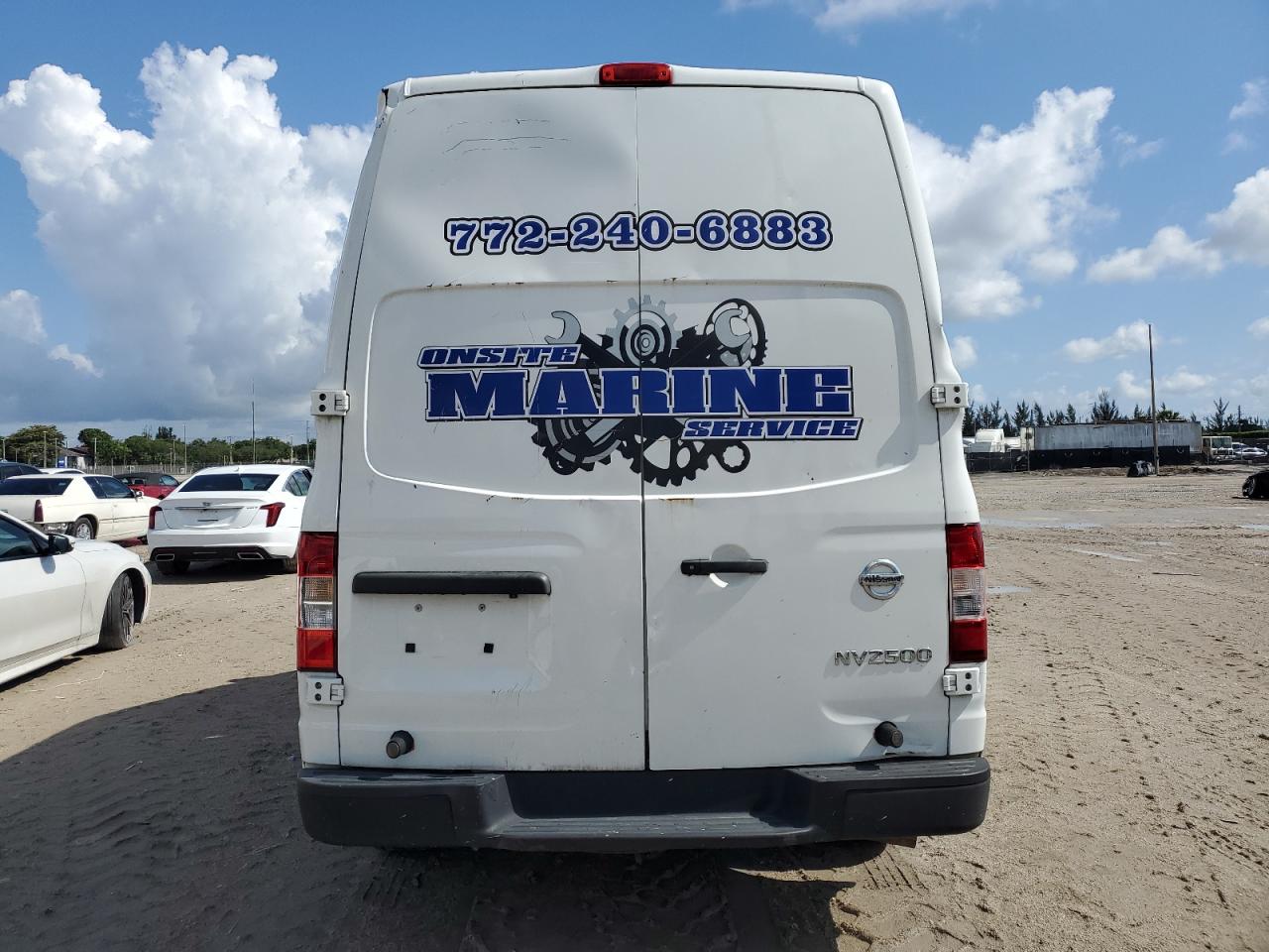 NISSAN NV2500 2500 S