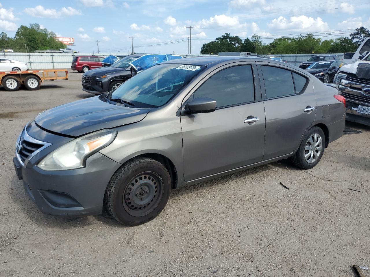 NISSAN VERSA S