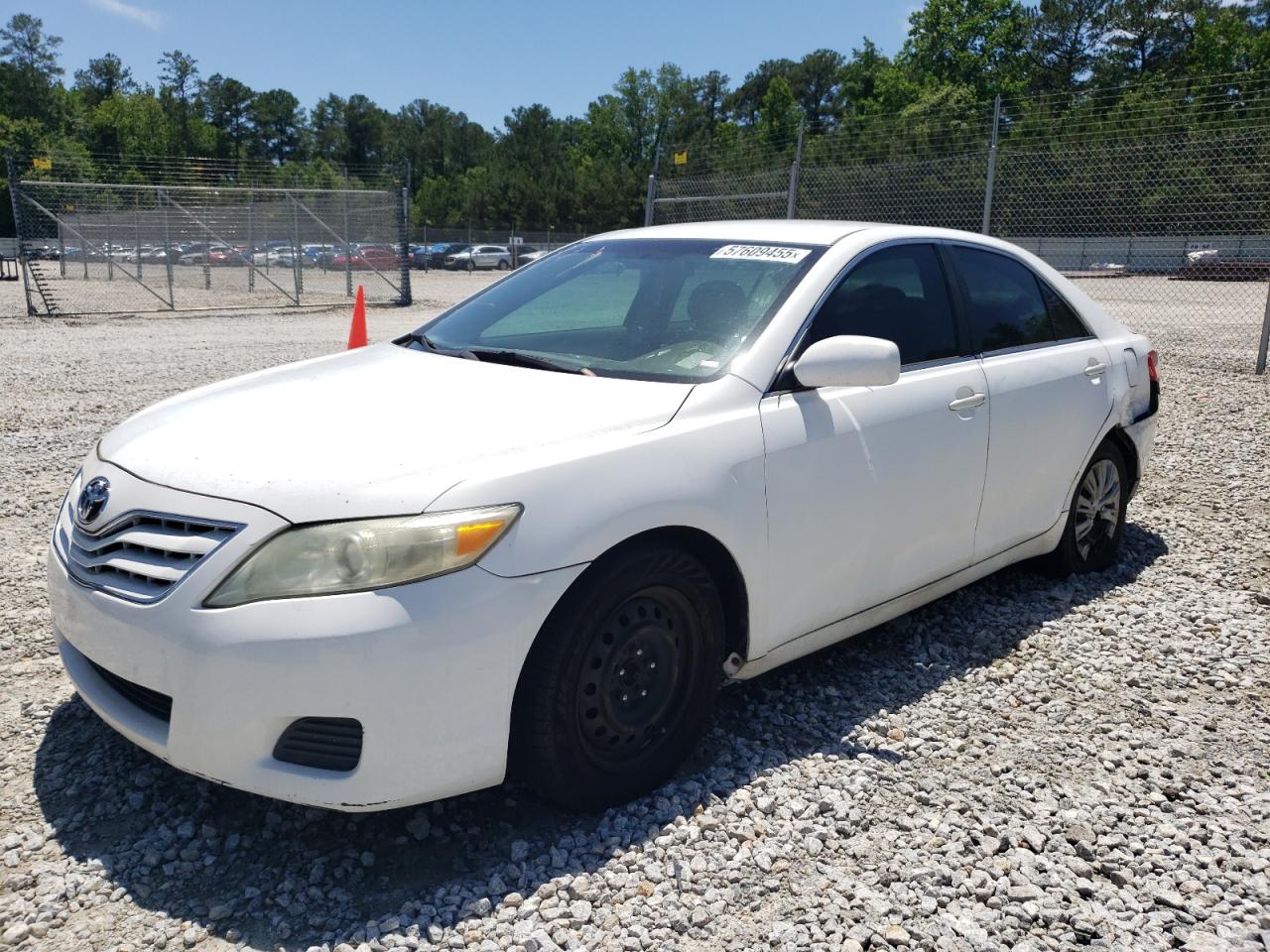 TOYOTA CAMRY BASE