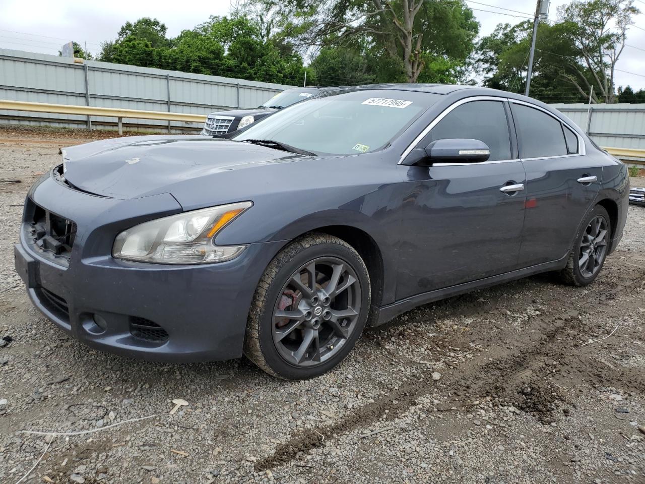 NISSAN MAXIMA S
