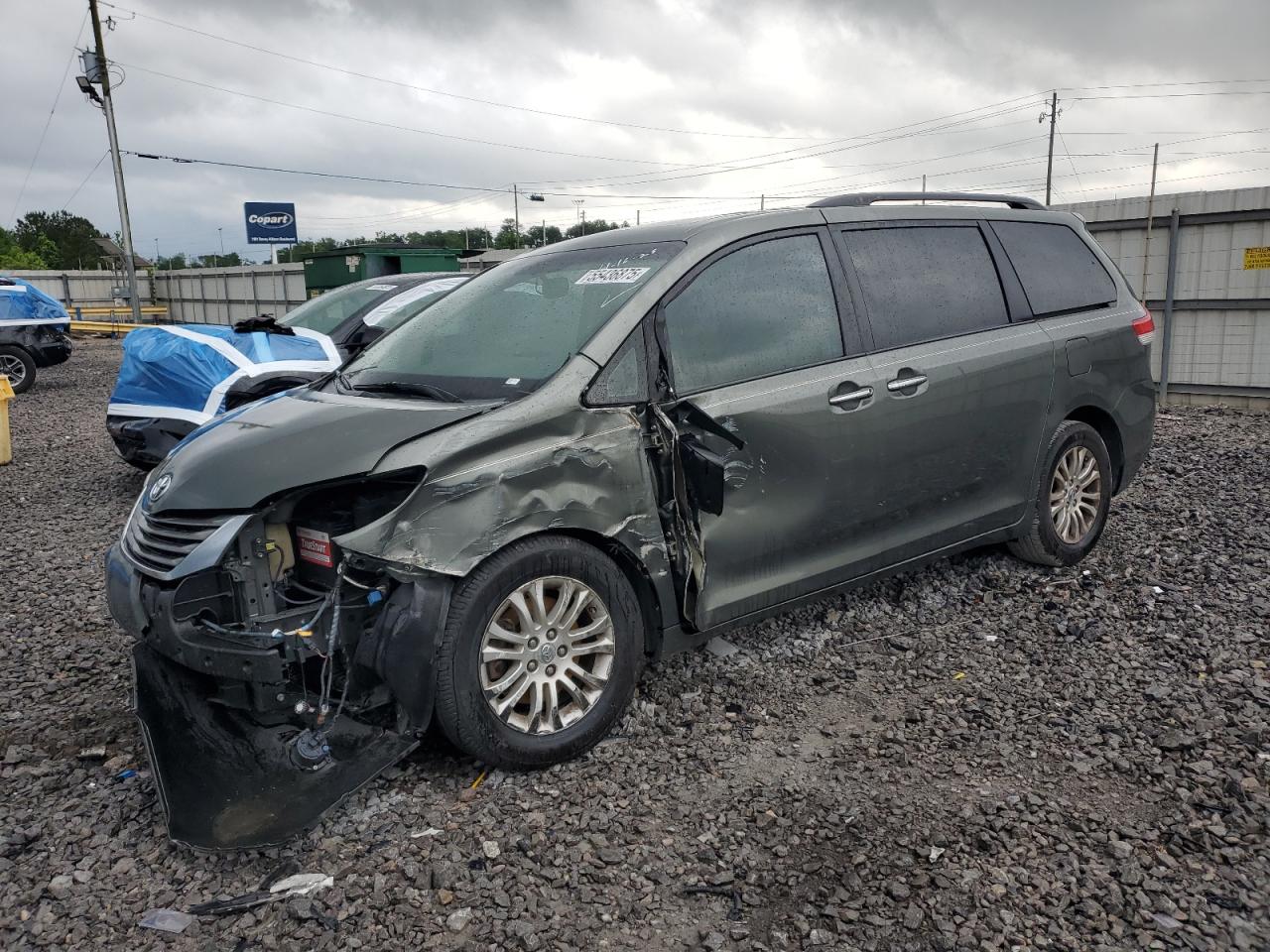 TOYOTA SIENNA XLE