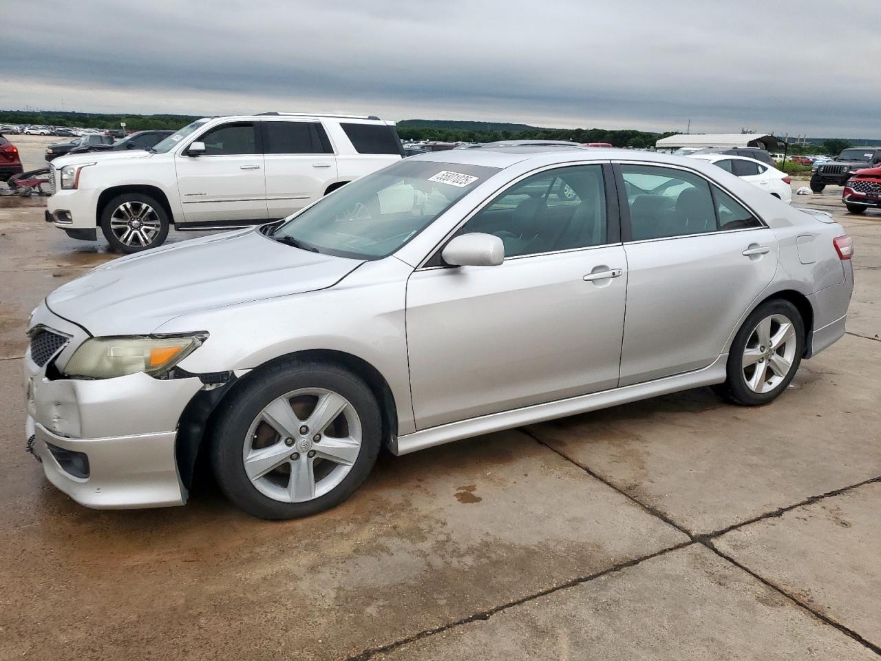 TOYOTA CAMRY BASE