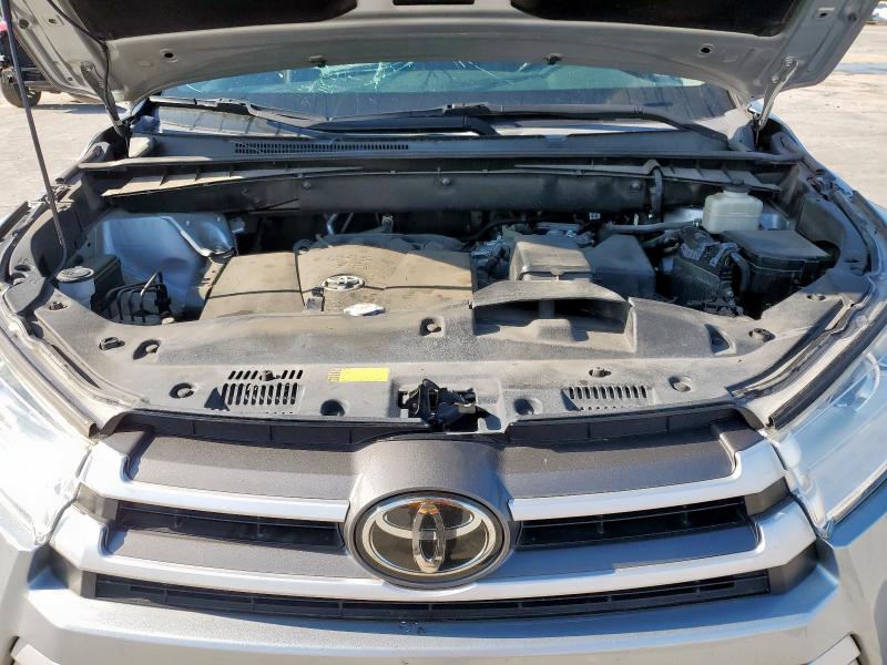 2018 TOYOTA HIGHLANDER - 5TDZZRFH2JS242057