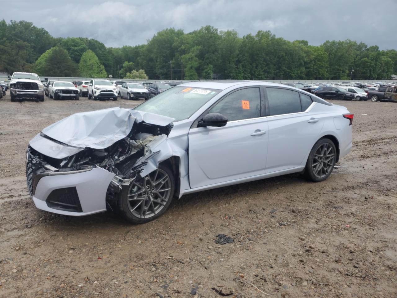 NISSAN ALTIMA SR